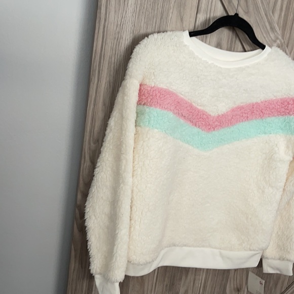 Sweater - Picture 3 of 5